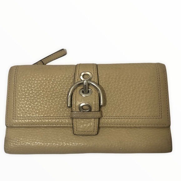 Coach cream pebbled leather soho checkbook wallet - Picture 1 of 12